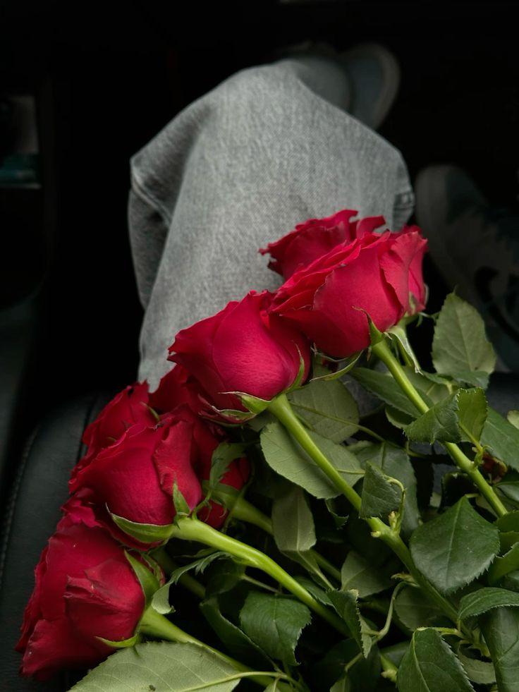 Corporate meeting room with carefully timed floral arrangements that maintain elegance throughout business hours